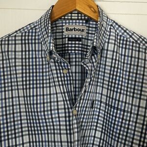 Barbour Men’s Size M Tailored Fit Long Sleeve Button Down Check Shirt